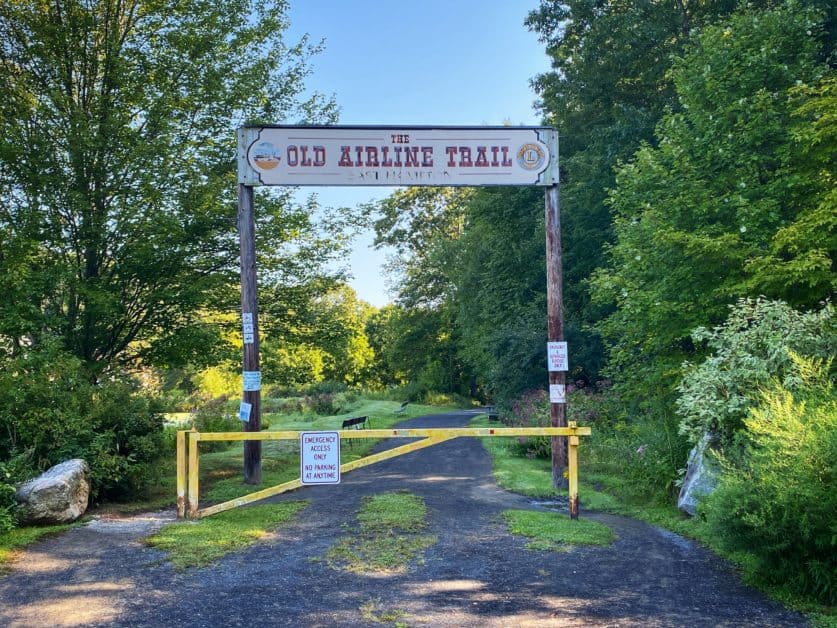 trailhead to the Old Airline Trail