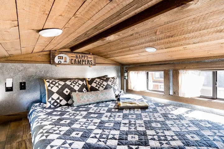 Sedona cozy cabin bed