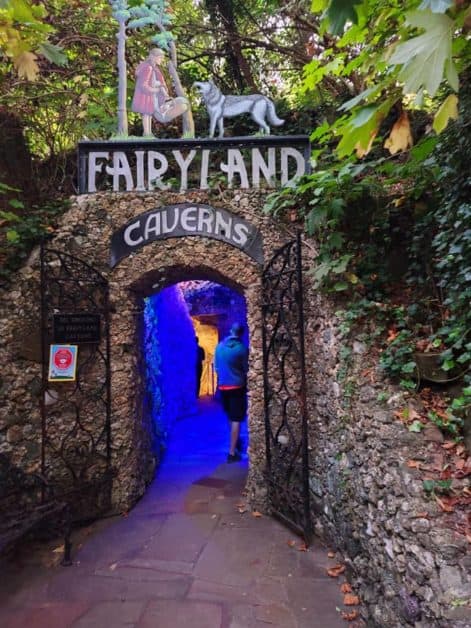 Fairyland Caverns Entrance