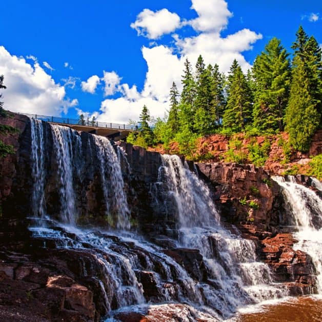 Guide To Visiting Gooseberry Falls State Park The Homebody Tourist 2363