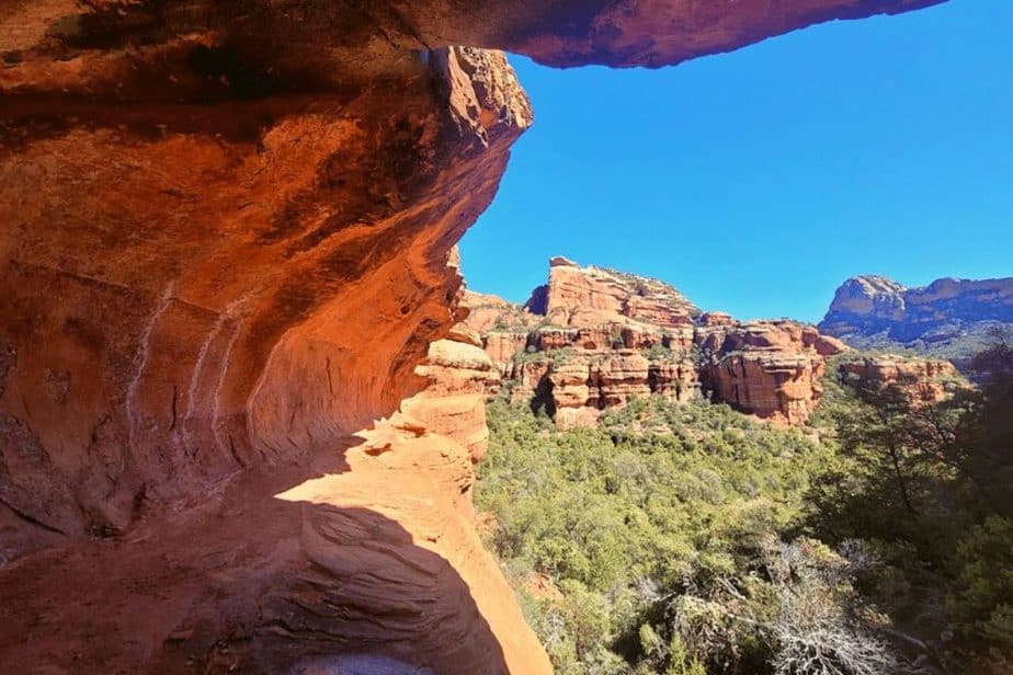 Hiking Sedona- More things to do in Sedona during your Arizona Road Trip 