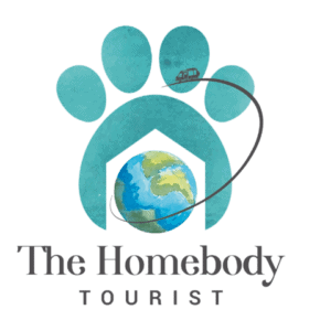 The Hombody Tourist Logo- USA, dog-friendly road trips