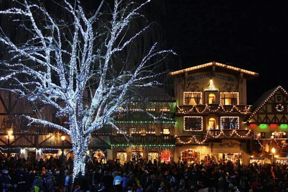 magical Christmas city in the usa-leavenworth