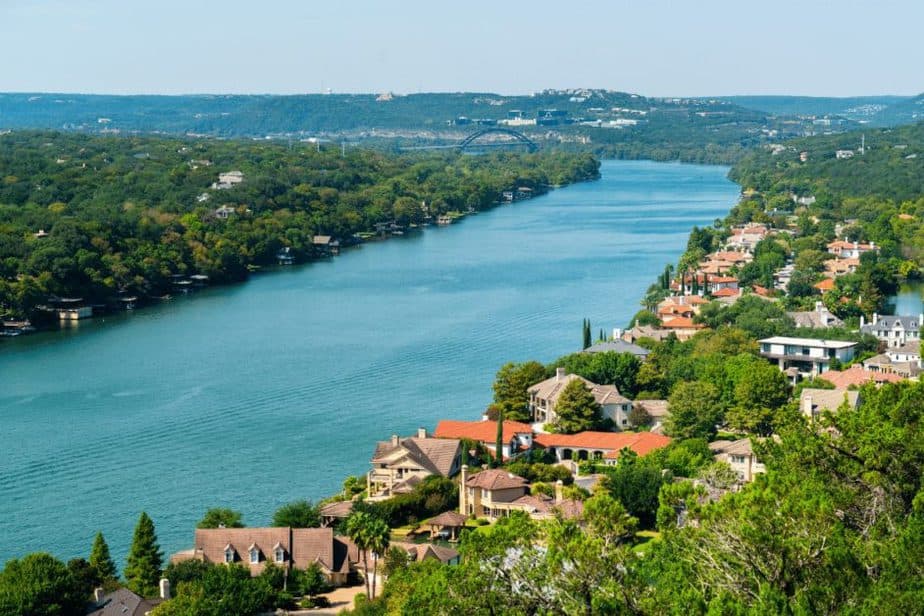 mount bonnell- texas hikes with dogs 