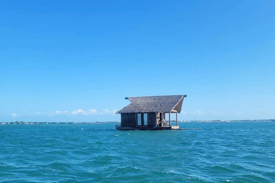 overwater bungalow in Key West 
