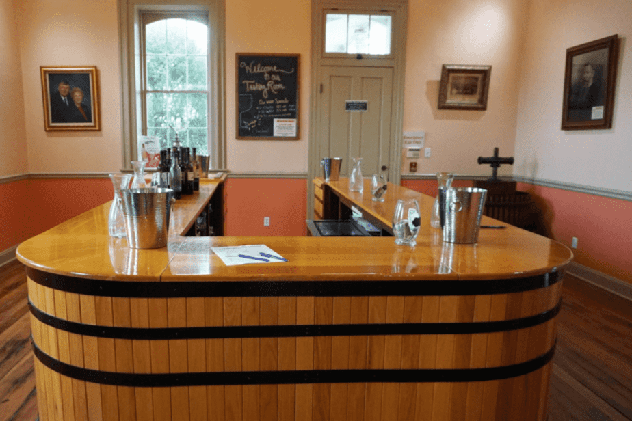 winery in missouri counter 