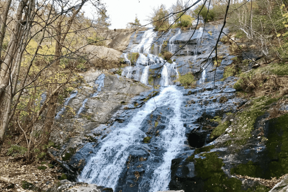 crabtree falls Virginia- best waterfalls in the usa 