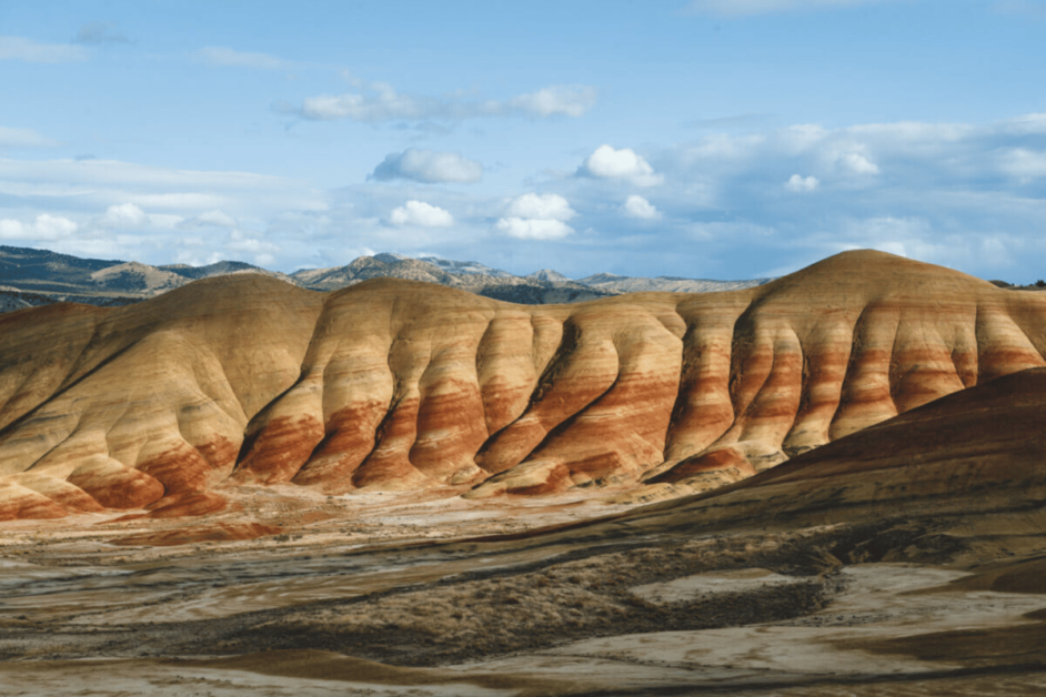 painted hills- cool things to see on an oregon road trip 