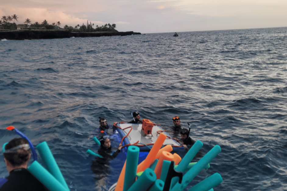 raft used during night snorkel with manta rays on the big island