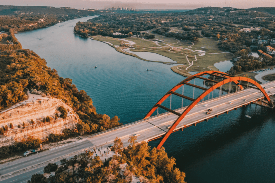 bridge over river in austin texas 