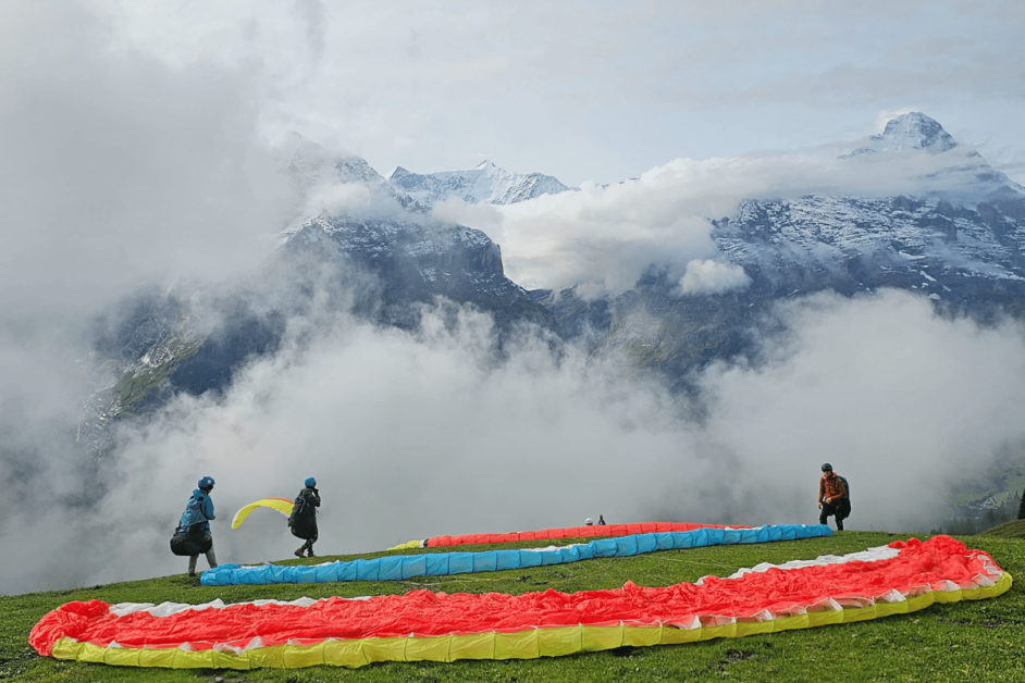 paragliders during switzerland itinerary for 7 days