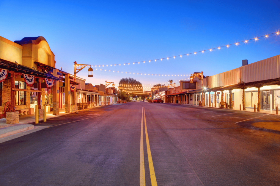 Old Town Prescott- weekend road trips less than 5 hours from Las Vegas.