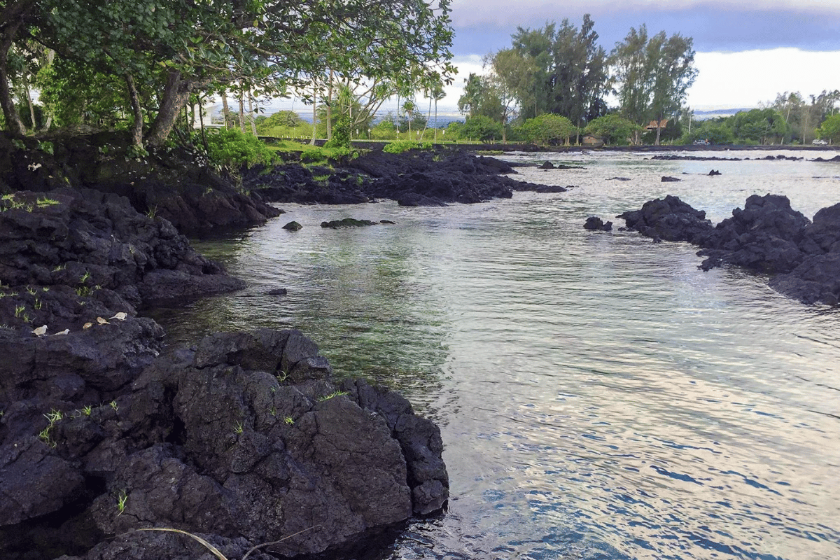 12+ Breathtaking Big Island Beaches - The Homebody Tourist