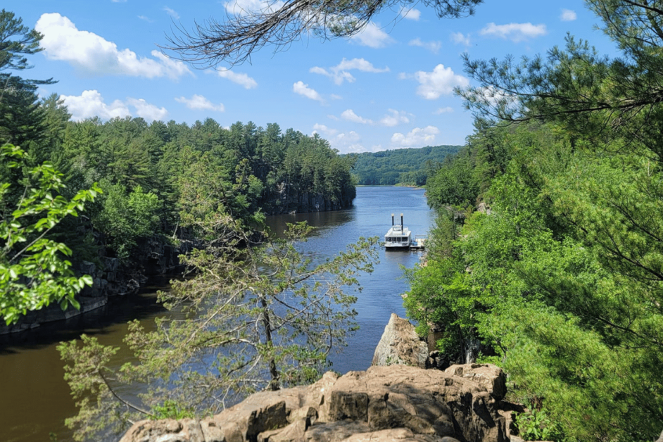 Riverboat in Taylors Falls. 