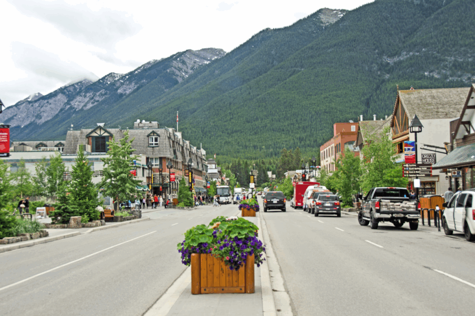 where to stay in banff