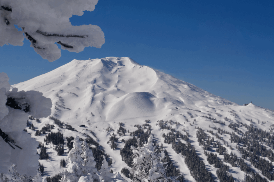 snowy mountain in bend, oregon