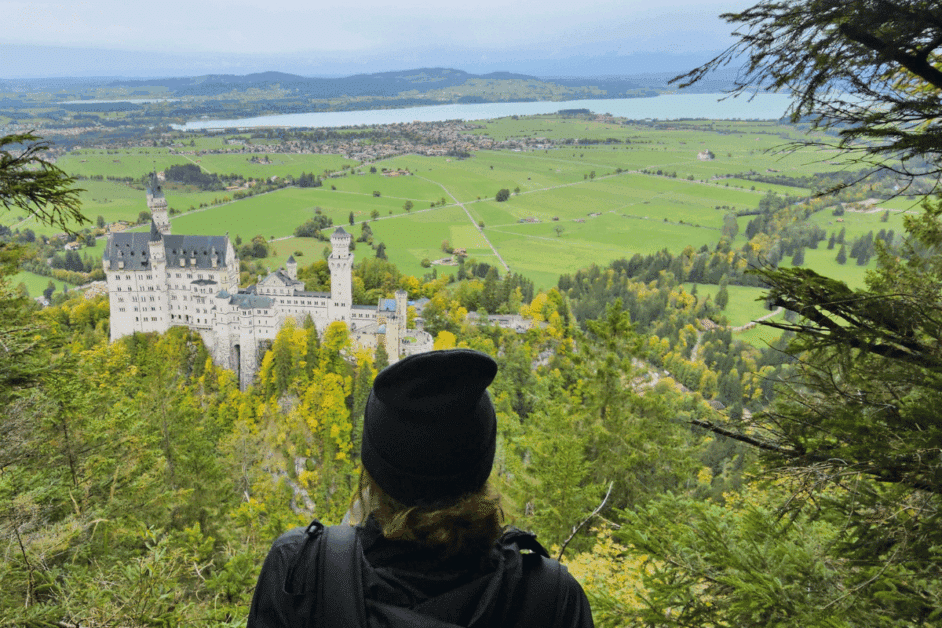 guide to visiting neuschwanstein castle featured image.