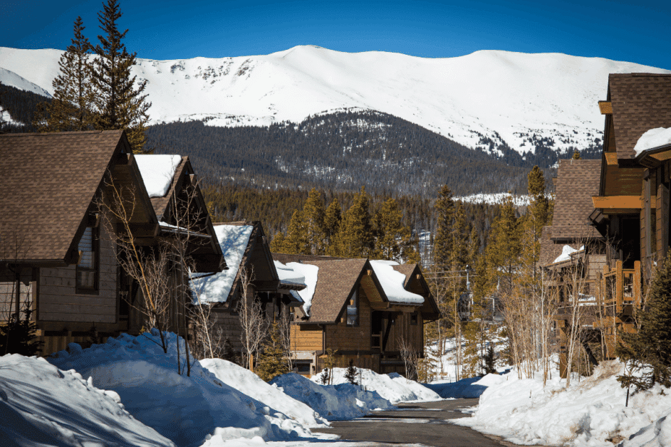 snowy cabins in breckenridge