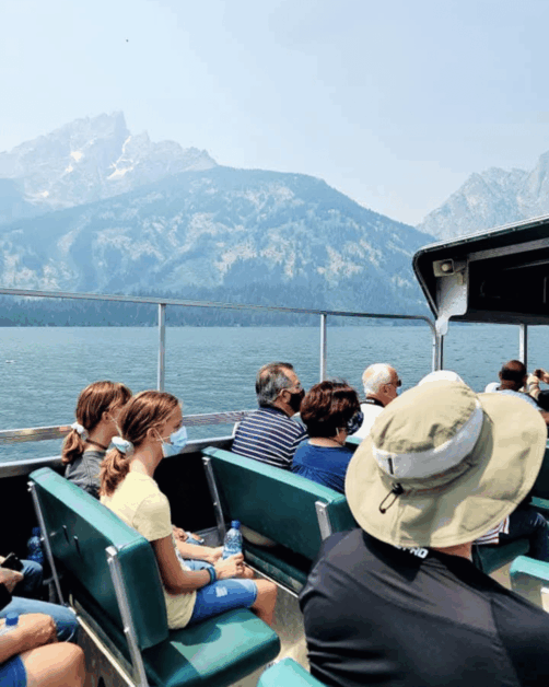jenny lake boat shuttle. 