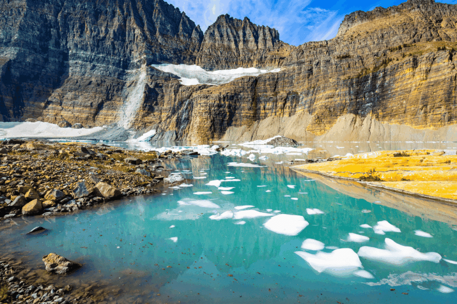 Grinnell Glacier hike in glacier national park.  
