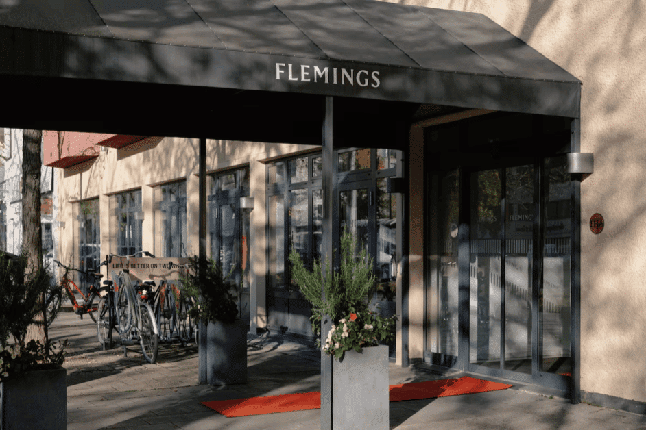 Flemings exterior. 