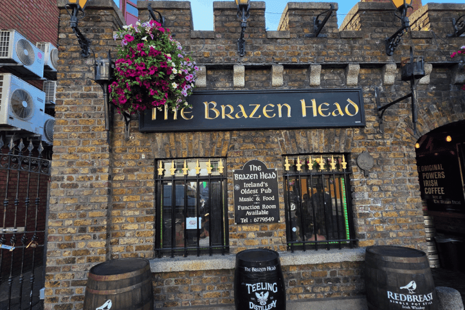 the Brazen head ireland's oldest bar.