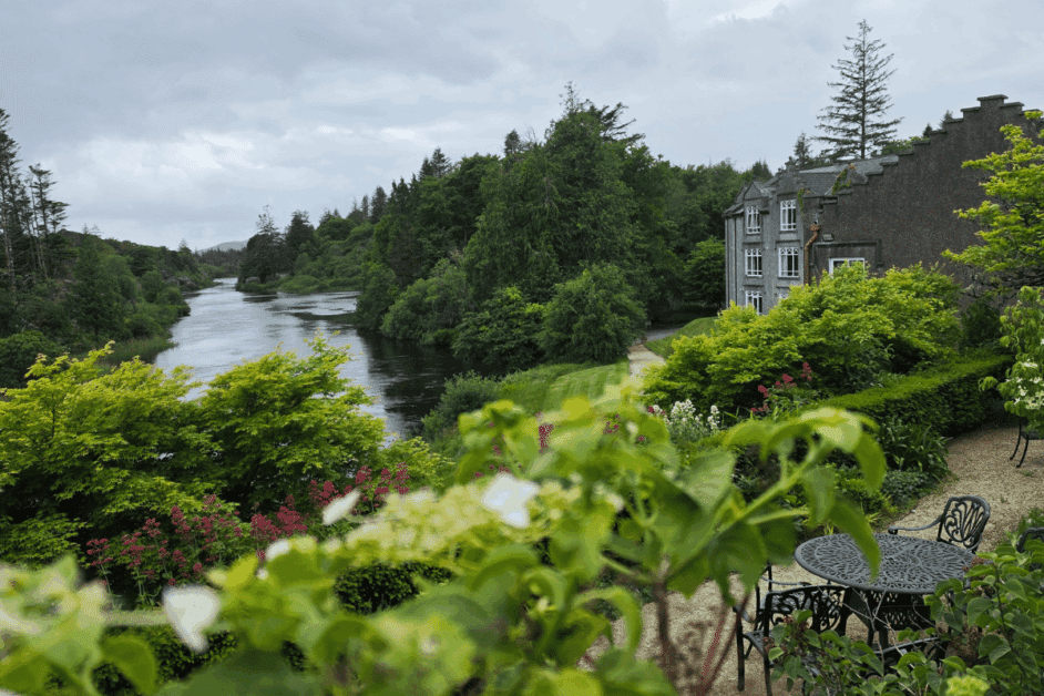 grounds of Ballynahinch castle