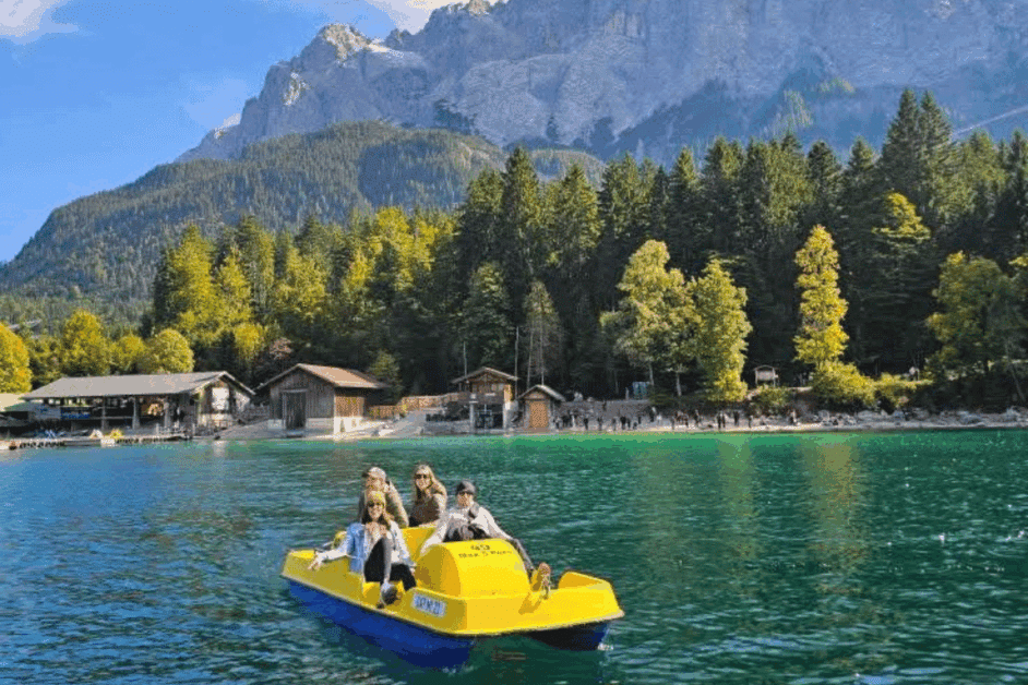 paddle boat on lake eibsee